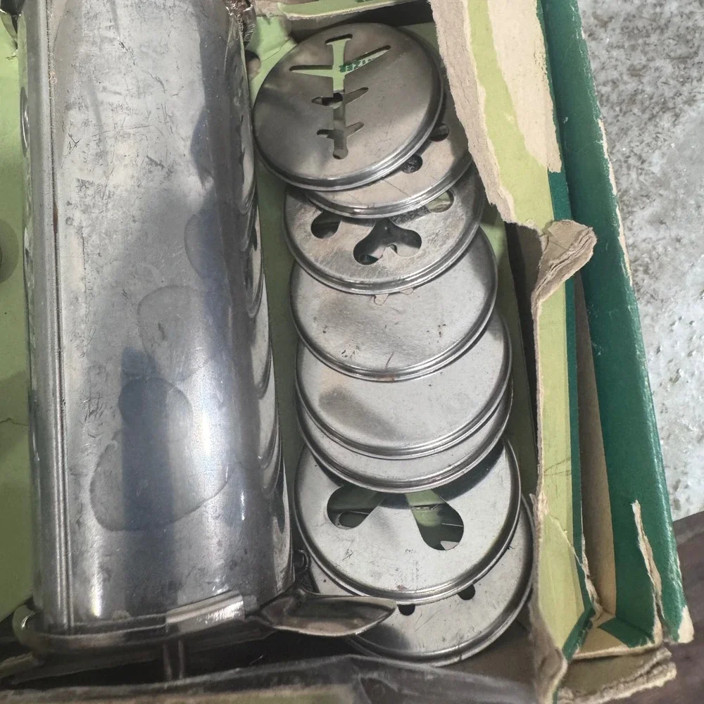 Vintage Aluminum Combination Cookie Press and Cake Decorator Set  USA complete